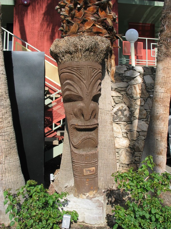A Tiki near one of Easter Island's stairways.