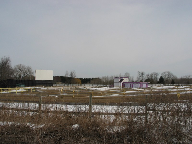 A good view of the Big Sky's screen 1 and projection and concession building.