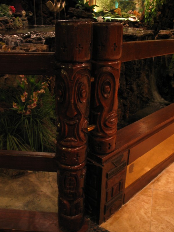 Close up on the rail- it matches the rails in the Islands Room you'll see in a minute.