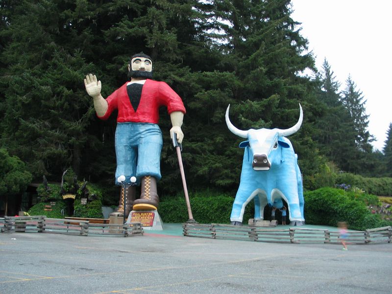 Trees of Mystery- yes, those are kids grabbing Babe the Blue Ox's testicles, no wonder he's blue!