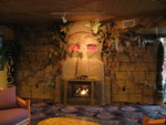 And without flash. Note the Tikis to the right and left.